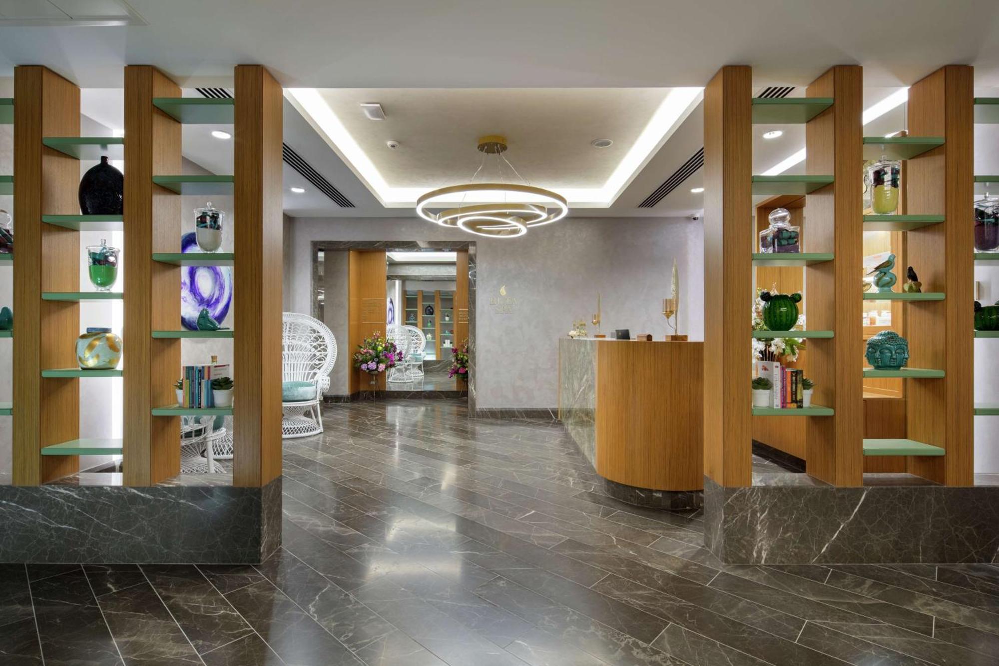 ホテル ダブルツリー バイ ヒルトン アンタルヤ シティ センター エクステリア 写真 The interior of the clinic
