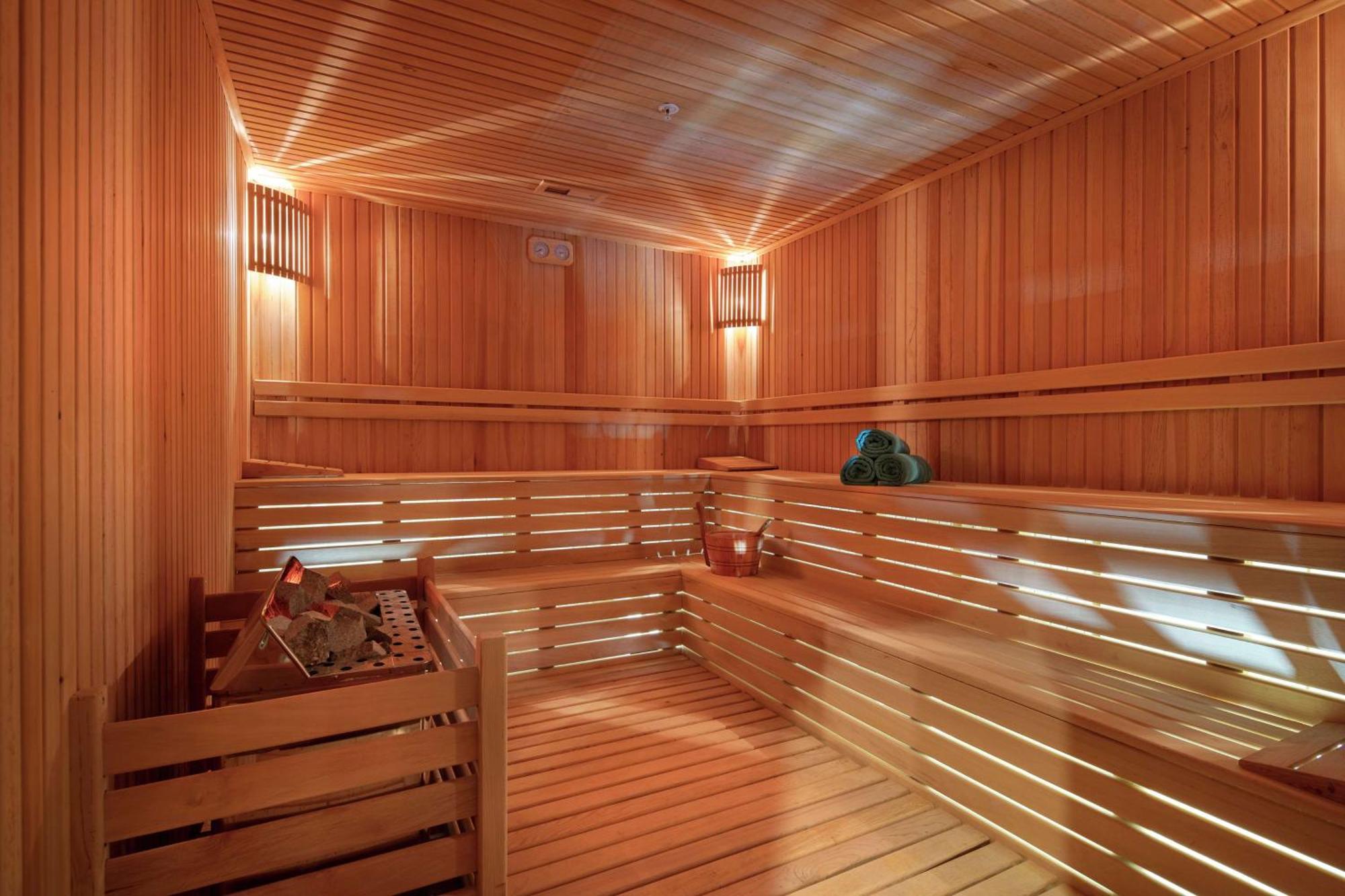 ホテル ダブルツリー バイ ヒルトン アンタルヤ シティ センター エクステリア 写真 A modern Finnish sauna